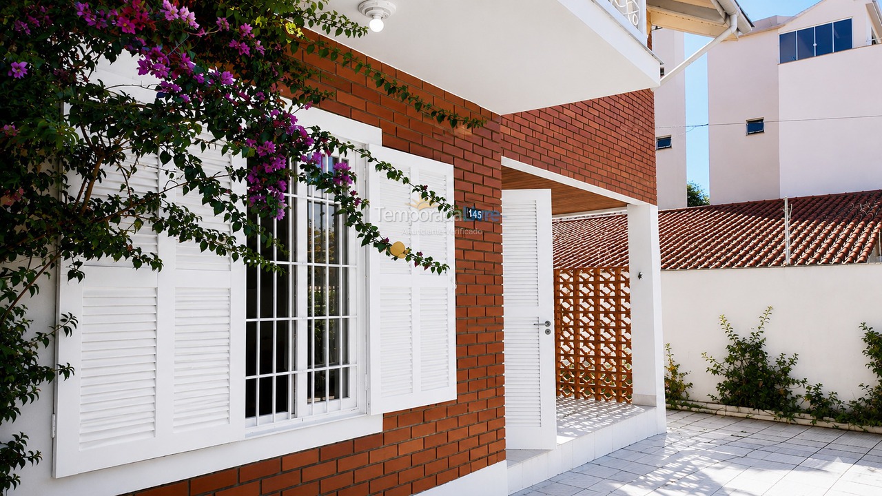 Casa para aluguel de temporada em Florianopolis (Canasvieiras)