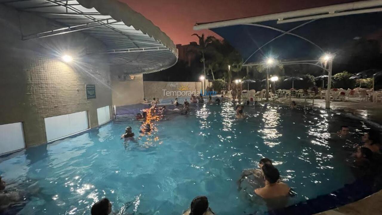 Apartamento para aluguel de temporada em Caldas Novas (Turista 1)