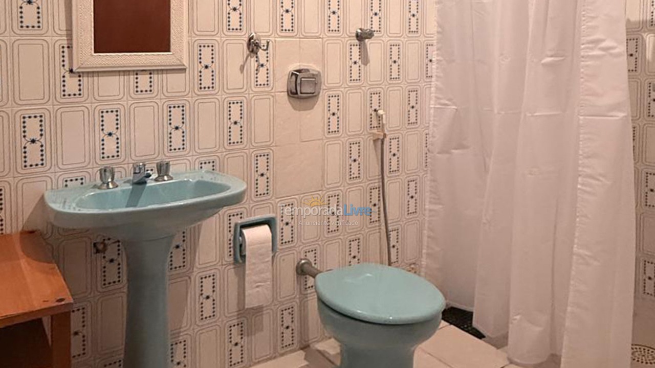 Casa para aluguel de temporada em Ubatuba (Itaguá)