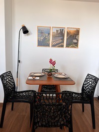 Fully furnished apartment in downtown Rio de Janeiro, close to the light rail and tourist attractions.