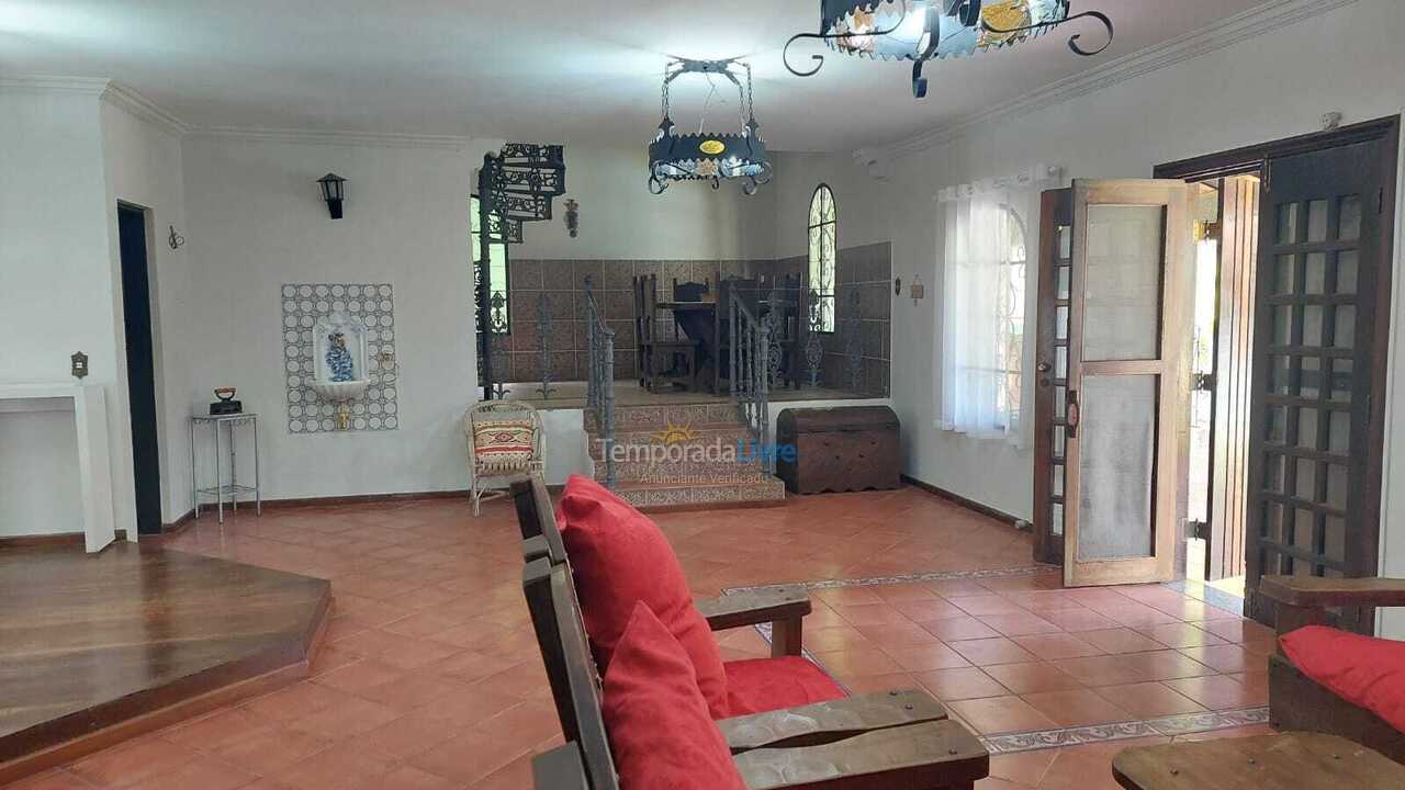 Chácara / sítio para aluguel de temporada em São Roque (Saboo)