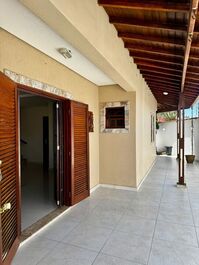 Linda Casa: Com piscina para até 15 pessoas