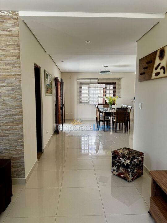 Casa para aluguel de temporada em São Paulo (Mongaguá)