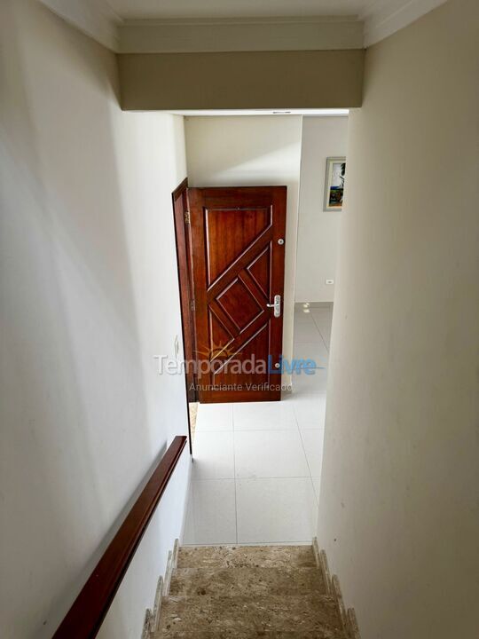 Casa para aluguel de temporada em São Paulo (Mongaguá)