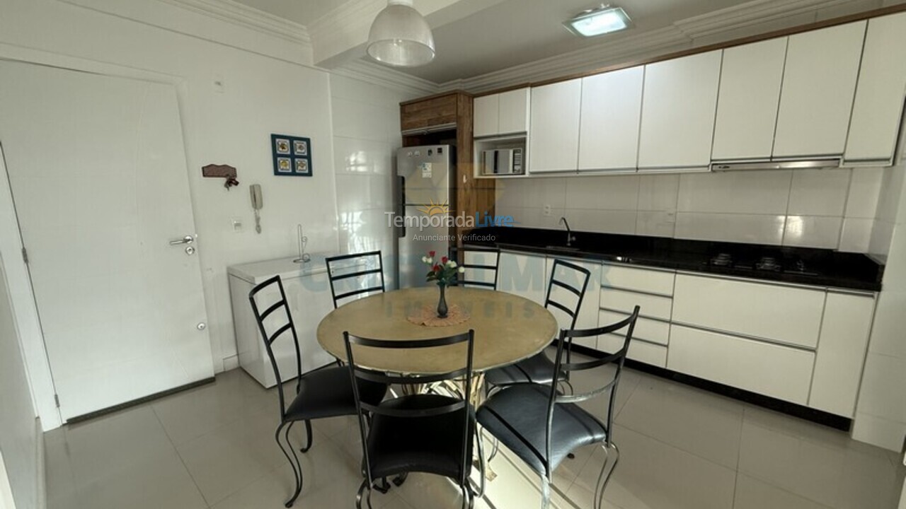 Apartamento para alquiler de vacaciones em Bombinhas (Praia de Bombas)