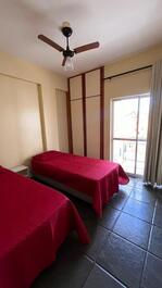 Quarto número 3 com duas camas de solteiro 