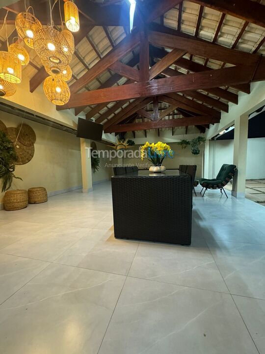 Casa para aluguel de temporada em Caldas Novas (Condomínio Marina Di Caldas)