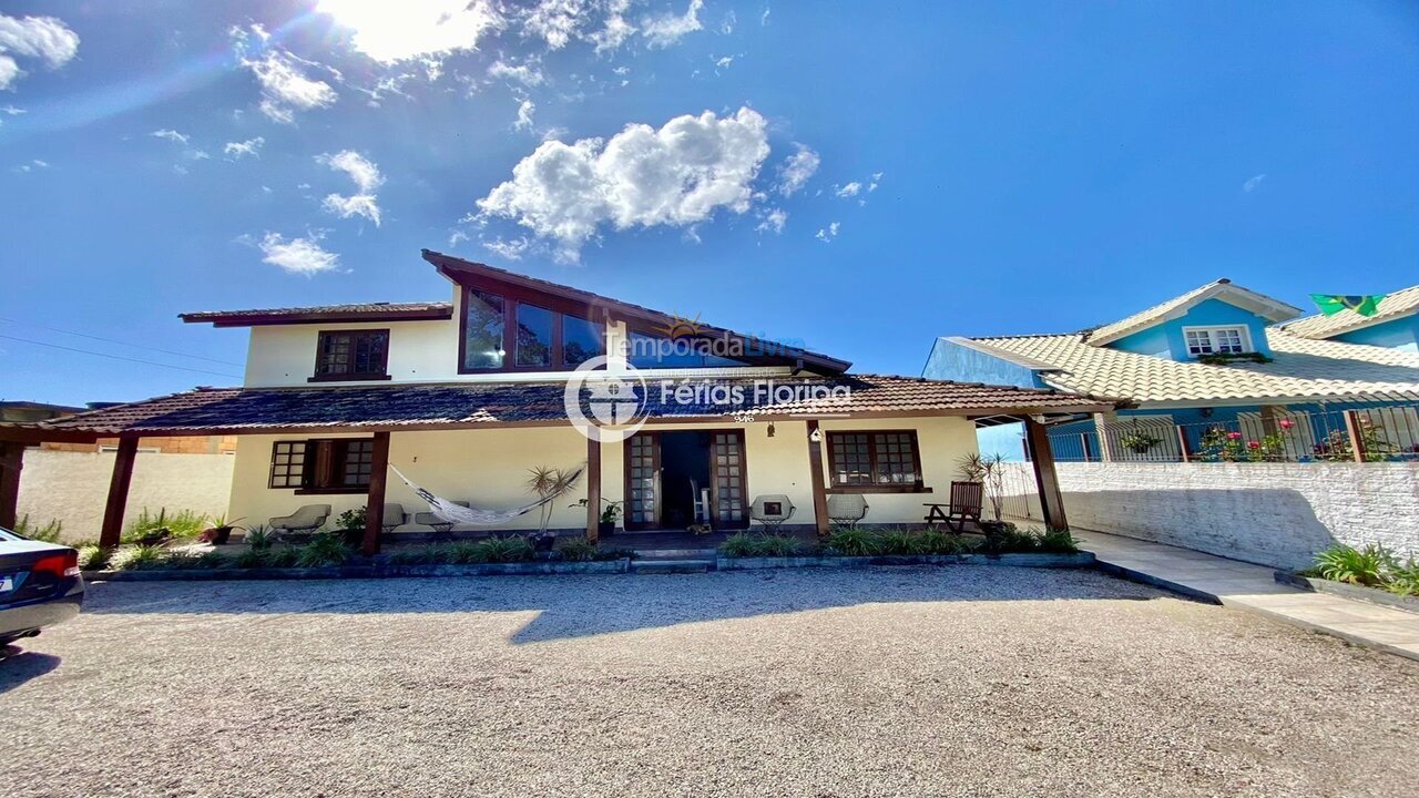 House for vacation rental in Florianópolis (Morro das Pedras)
