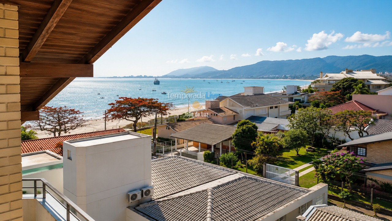 Apartamento para aluguel de temporada em Florianópolis (Cachoeira do Bom Jesus)