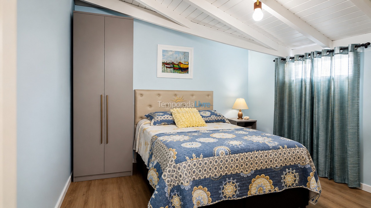 Apartamento para aluguel de temporada em Florianópolis (Cachoeira do Bom Jesus)