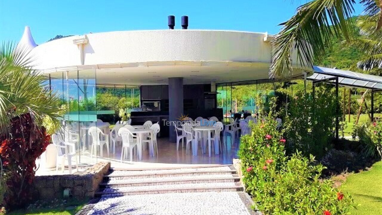 Apartamento para alquiler de vacaciones em Florianópolis (Praia Brava)