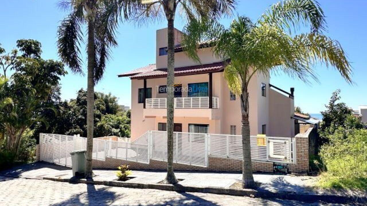 House for vacation rental in Florianópolis (Praia Brava)