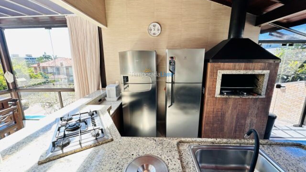 House for vacation rental in Florianópolis (Praia Brava)
