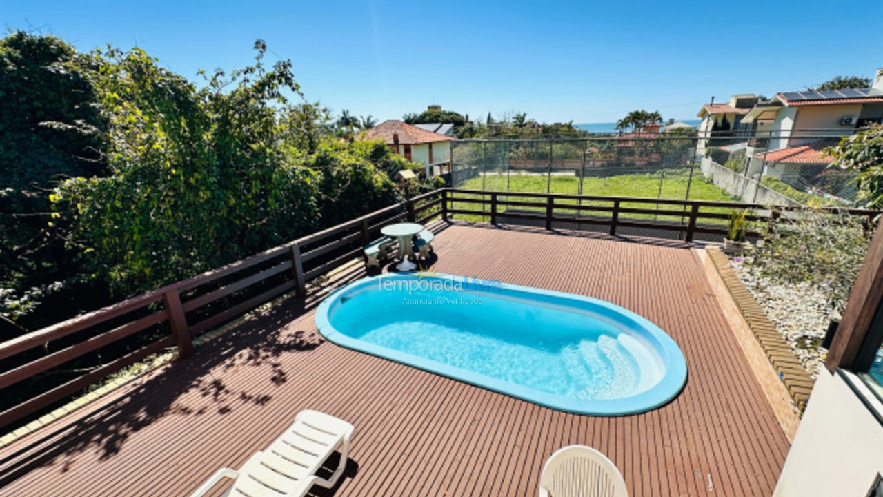 House for vacation rental in Florianópolis (Praia Brava)