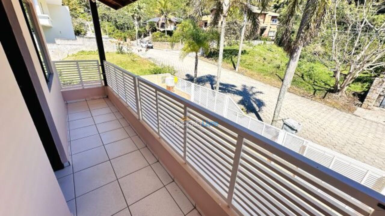 House for vacation rental in Florianópolis (Praia Brava)