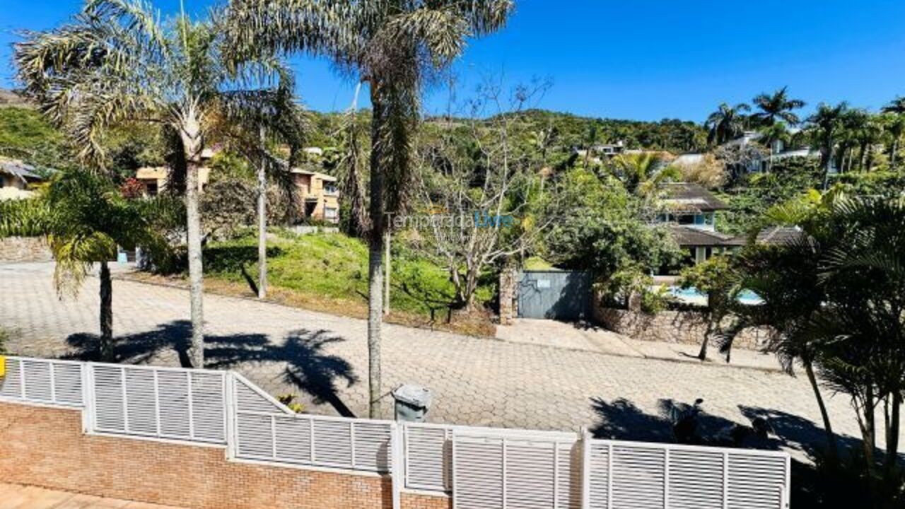 House for vacation rental in Florianópolis (Praia Brava)