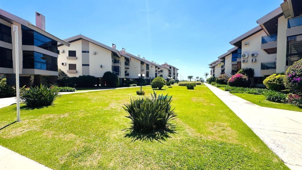 Apartamento para aluguel de temporada em Florianópolis (Praia Brava)