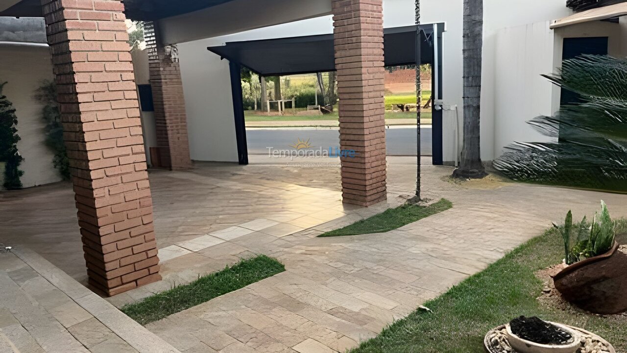 Casa para aluguel de temporada em Olímpia (Jardim Glória)
