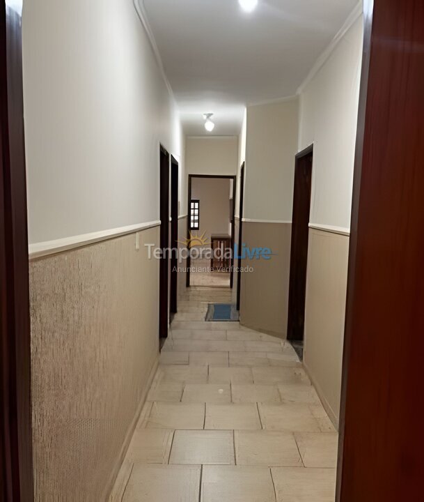 Casa para aluguel de temporada em Olímpia (Jardim Glória)