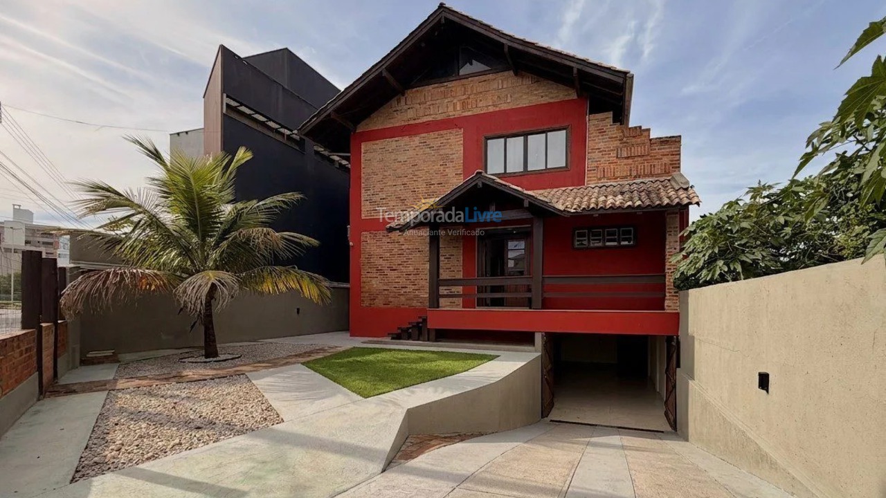 House for vacation rental in Bombinhas (Praia de Canto Grande Mar de Fora)