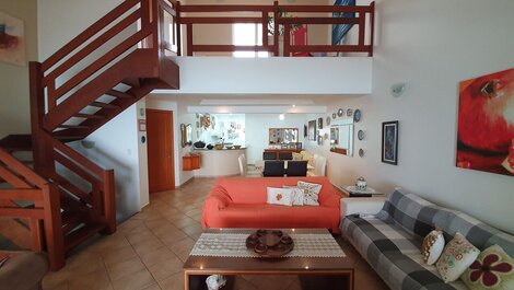 Luxury Beachfront Penthouse - REF WR01H