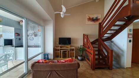 Luxury Beachfront Penthouse - REF WR01H