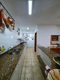 Luxury Beachfront Penthouse - REF WR01H