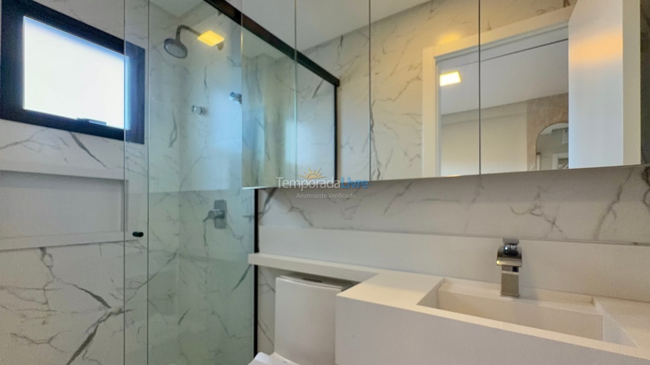 Apartamento para alquiler de vacaciones em Bombinhas (Praia de Canto Grande Mar de Fora)