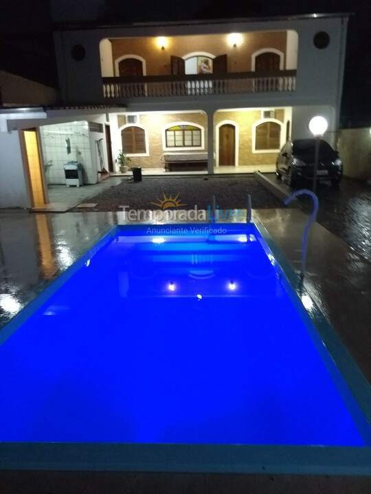 Casa para alquiler de vacaciones em Ubatuba (Maranduba)