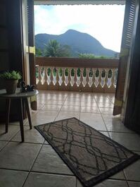 HERMOSA CASA DE DOS PLANTAS CON PISCINA