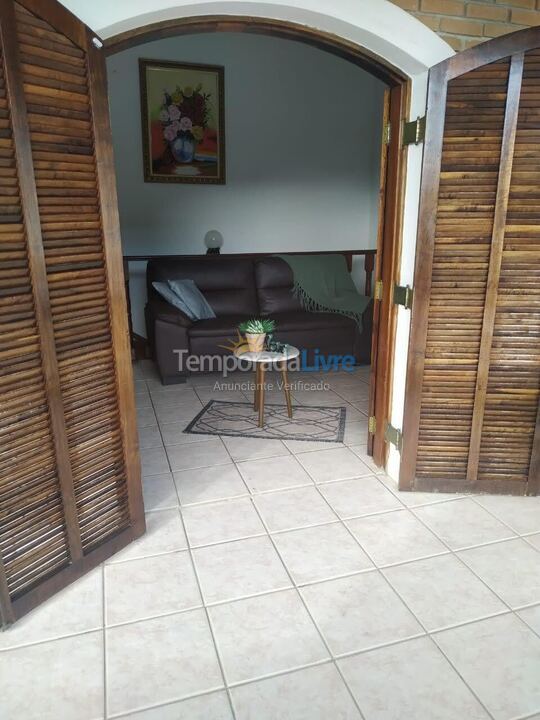 Casa para alquiler de vacaciones em Ubatuba (Maranduba)