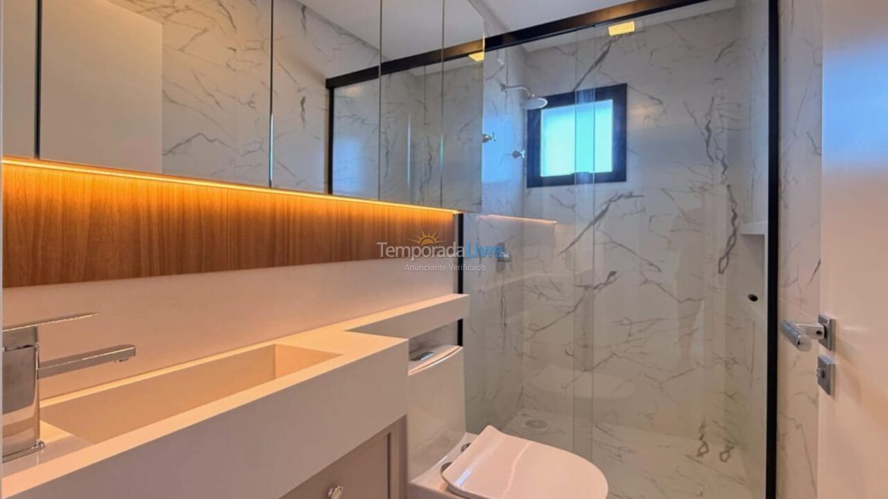 Apartamento para alquiler de vacaciones em Bombinhas (Praia de Canto Grande Mar de Fora)