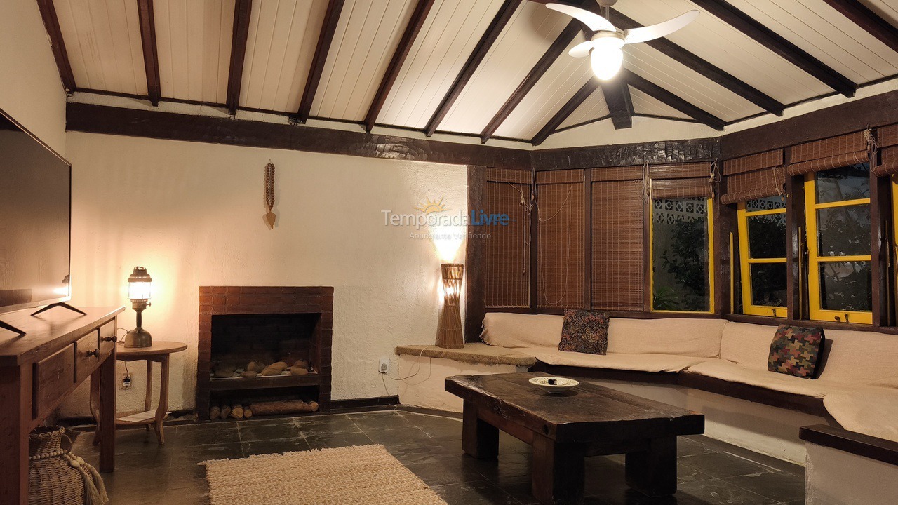 Casa para aluguel de temporada em Armação dos Búzios (Alto de Búzios)