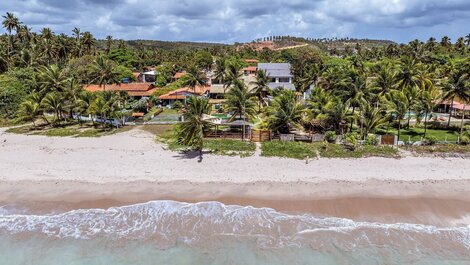 Lujosa casa frente al mar en una urbanización privada en Maragogi, Alagoas, Brasil.