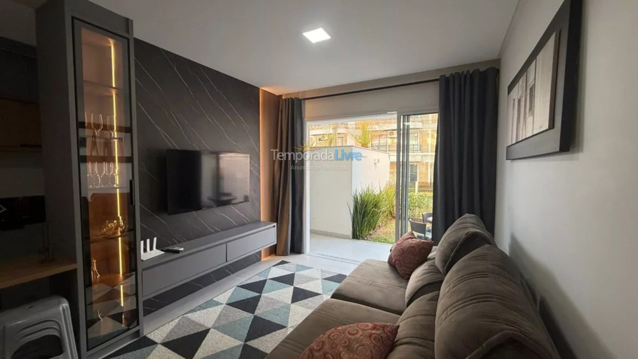Apartamento para aluguel de temporada em Bombinhas (Praia de Canto Grande Mar de Fora)