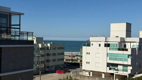 Ático dúplex para 5 personas, a 100 m de la playa Mariscal | Bombinhas