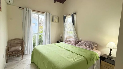 Casa de dos plantas para 5 personas, 160 metros - Playa Mariscal
