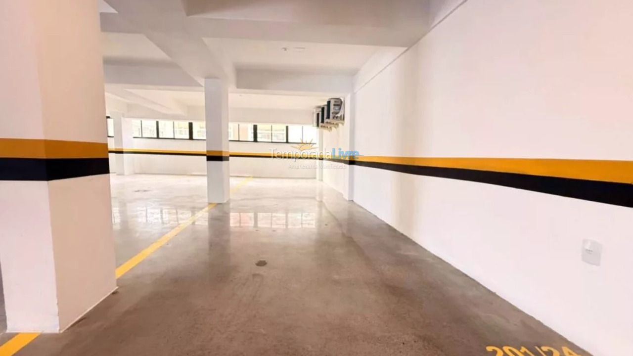 Apartamento para aluguel de temporada em Bombinhas (Praia de Canto Grande Mar de Fora)