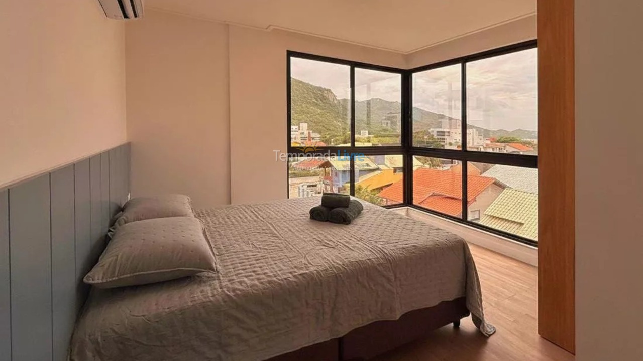Apartamento para aluguel de temporada em Bombinhas (Praia de Canto Grande Mar de Fora)