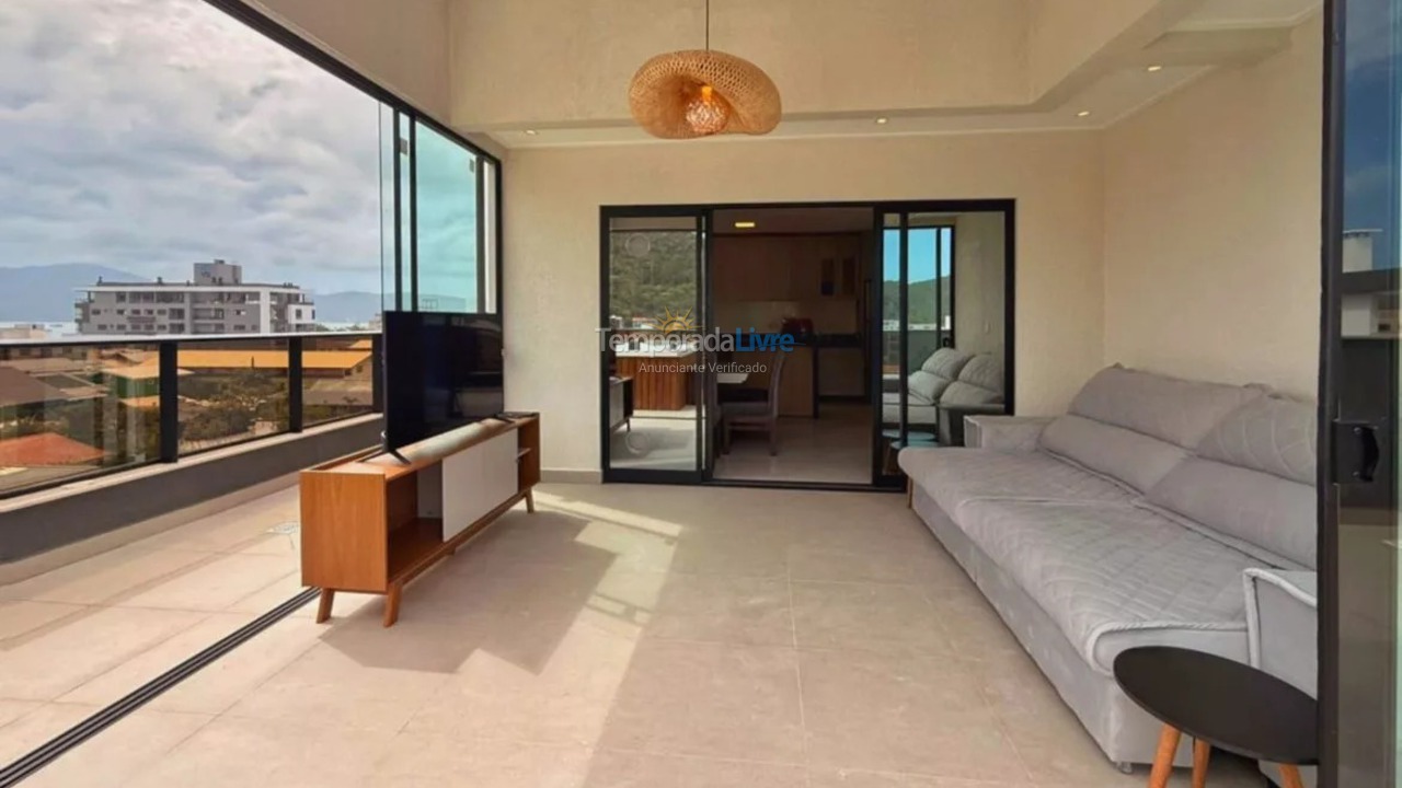 Apartamento para aluguel de temporada em Bombinhas (Praia de Canto Grande Mar de Fora)