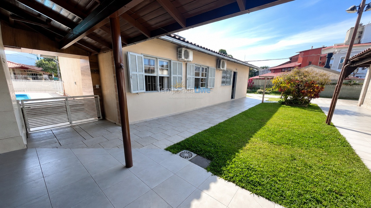 Casa para alquiler de vacaciones em Florianopolis (Canasvieiras)