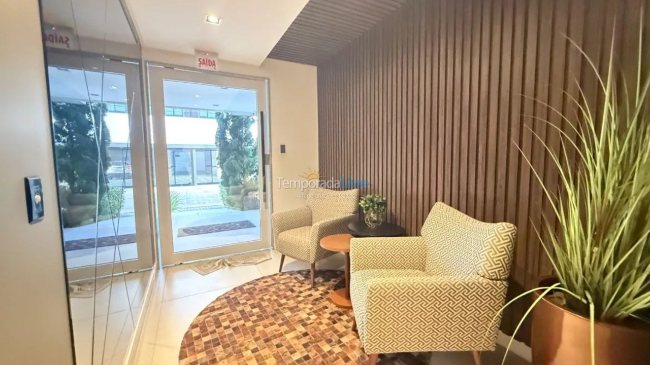 Apartamento para aluguel de temporada em Bombinhas (Praia de Canto Grande Mar de Fora)