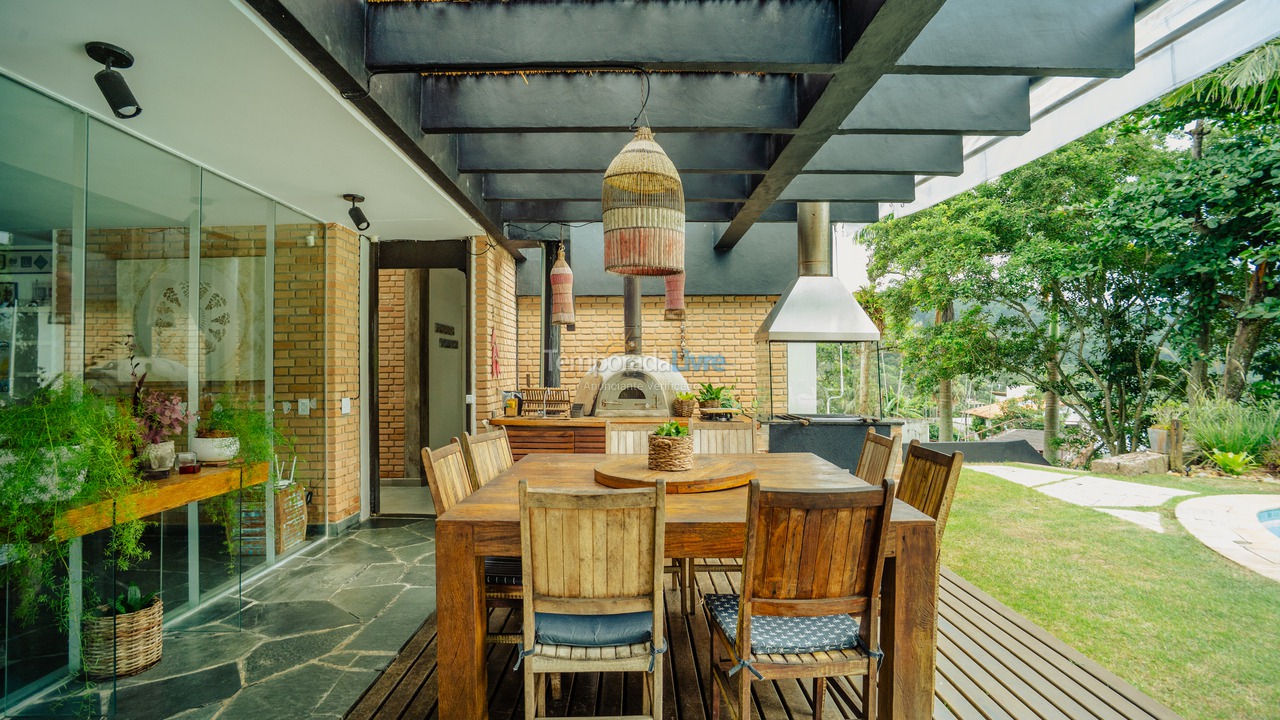 House for vacation rental in Ubatuba (Praia do Tenório)
