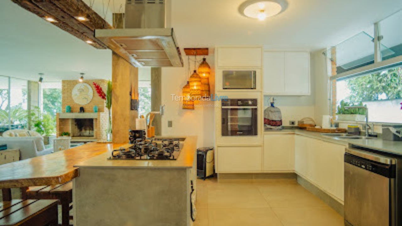 House for vacation rental in Ubatuba (Praia do Tenório)
