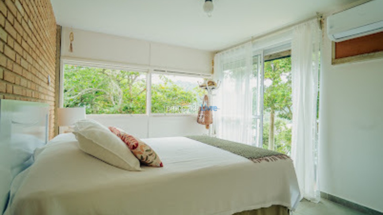 House for vacation rental in Ubatuba (Praia do Tenório)