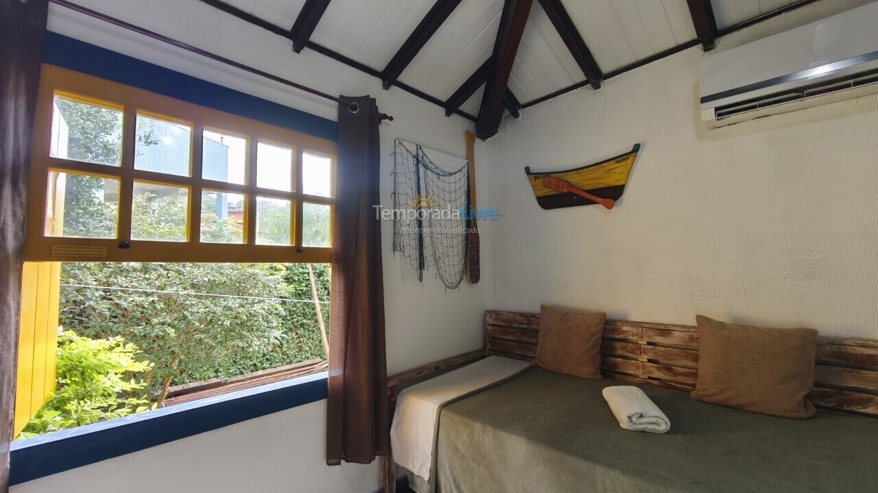 Casa para aluguel de temporada em Armação dos Búzios (Alto de Búzios)