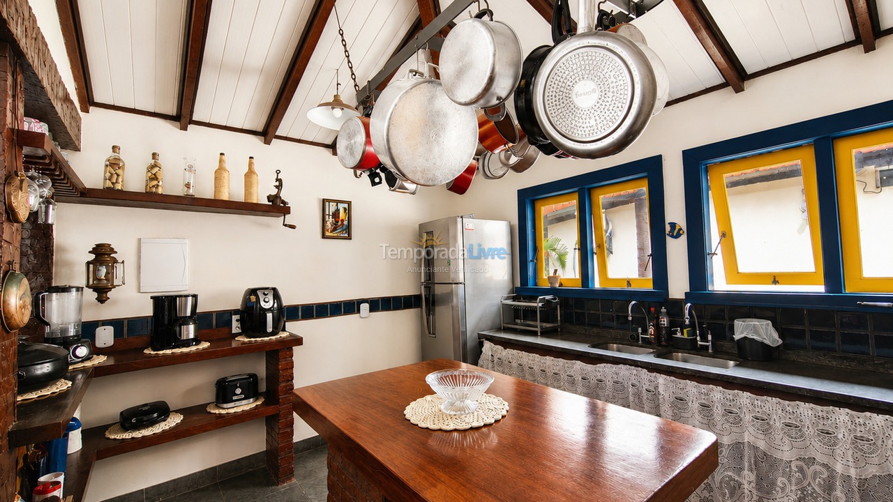 Casa para aluguel de temporada em Armação dos Búzios (Alto de Búzios)