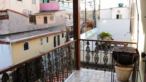 House a 3-minute walk from Praia do Forte beach.