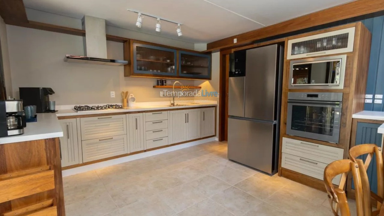 House for vacation rental in Bombinhas (Canto Grande)