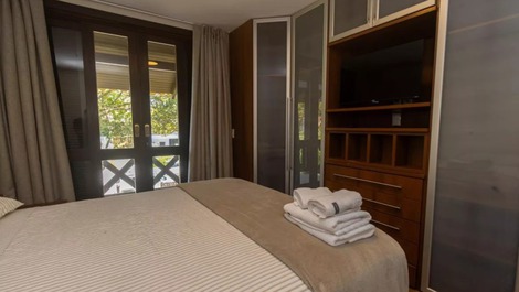 Luxury House with Pool, Sleeps 14 - Canto Grande Beach | Bombinhas